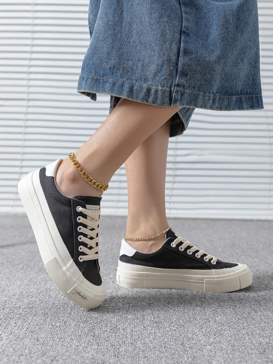 Letter Patch Decor Lace-up Front Canvas Shoes - Black - View 1