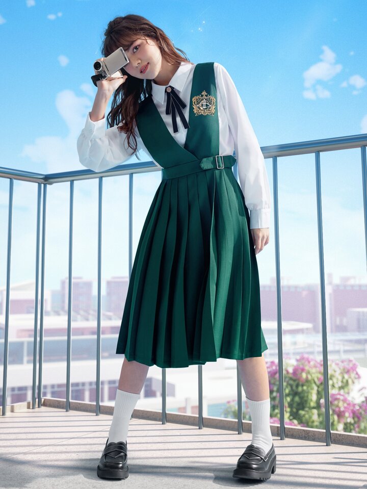 Pinafore Skirt Shein ROMWE Kawaii Solid Pleated Pinafore Dress