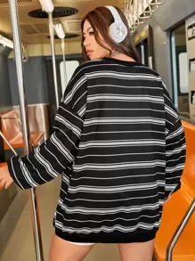 SHEIN EZwear Plus Striped Print Patch Detail Drop Shoulder Sweatshirt - Multicolor - View 2