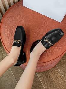 Women Black Snaffle Decor Flats, Fashionable Square Toe Flat Loafers