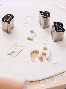 26入組字母形狀餅乾模型切割刀 - 銀色 - 查看 4