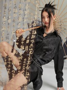 DAZY Áo sơ mi vai trễ vai họa tiết hoa jacquard có túi vá không có thắt lưng, quần áo mùa thu dài tay - màu đen - Xem 2