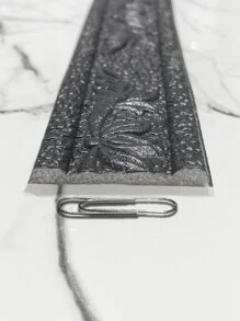 1 rollo de 110cm/43,3 pulgadas autoadhesivo 3d flor en relieve rodapié pegatina de espuma para la renovación y decoración del hogar - Negro - Ver 7