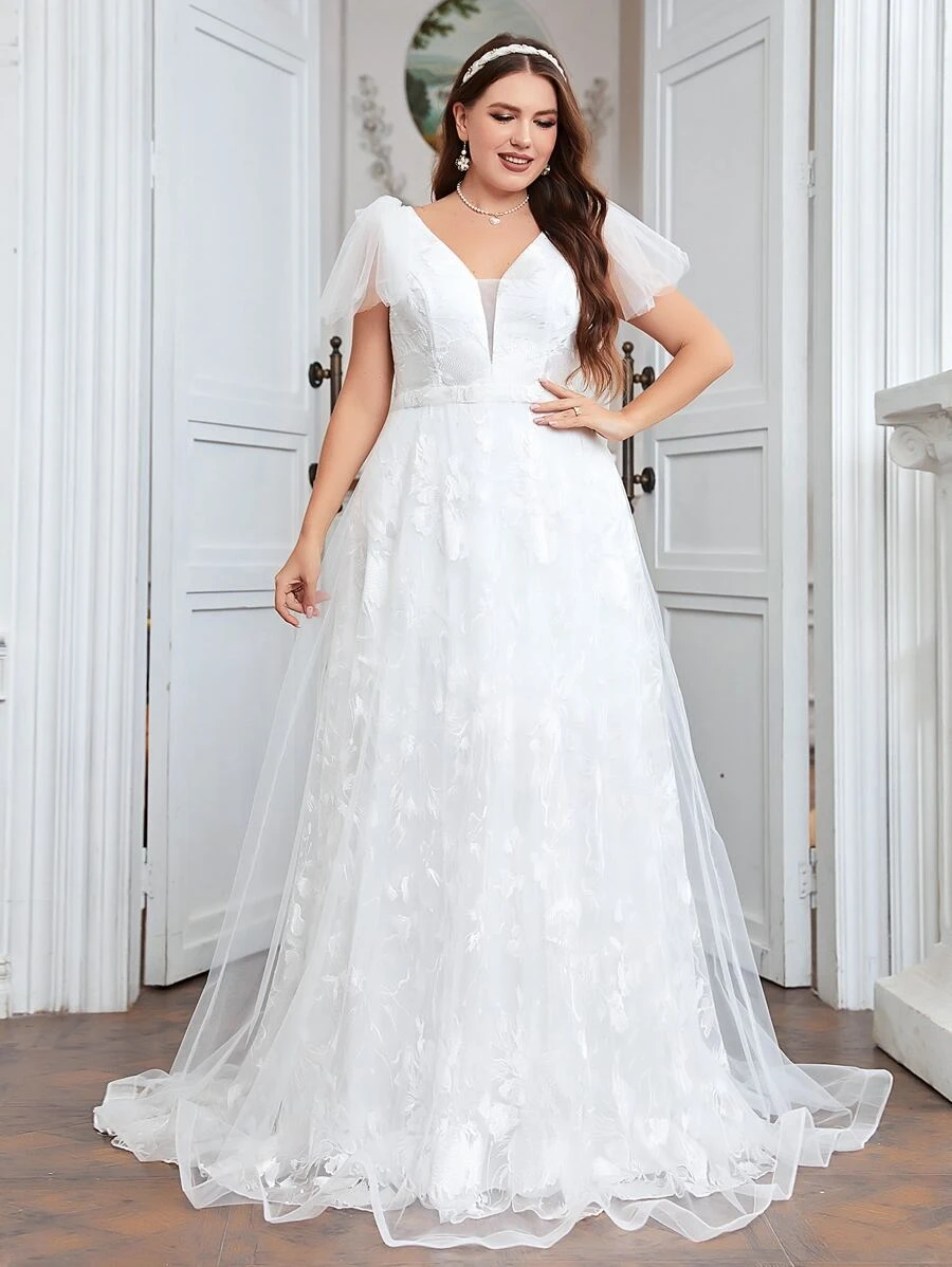 SHEIN Belle Plus Floral Embroidery Butterfly Sleeve Lace Maxi Wedding Dress - White - View 1