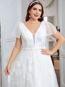 SHEIN Belle Plus Floral Embroidery Butterfly Sleeve Lace Maxi Wedding Dress - White - View 5