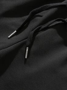 Manfinity Campus Court Aesthetic Post--Men Letter Graphic Drawstring Waist Shorts