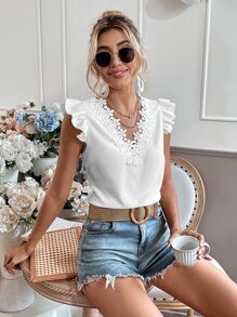 Chiquease 鏤空蕾絲花邊罩袖襯衫