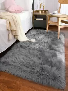 Flauschiger Teppich - Grau - Übersicht 1
