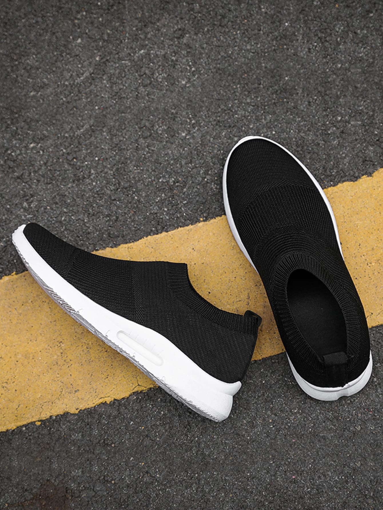 Zapatos De Running Minimalistas Sin Cordones Para Hombres - Blanco y Negro - Ver 1