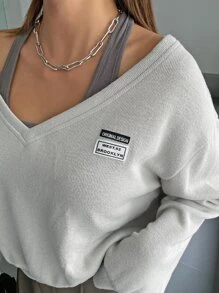 DAZY 字母贴片 V 领落肩运动衫（无吊带上衣）秋季服装