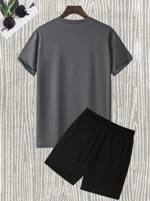 Manfinity Homme 男士花卉圖案和日文字元圖案T恤和腰部抽繩短褲 - 彩色 - 查看 2