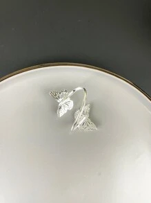 1pc Hollow Out Butterfly Decor Napkin Ring - Silver - View 2
