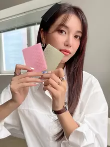 DAZY Self-adhesive Hair Tidy Stickers