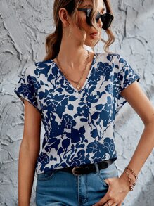 SHEIN LUNE Blusa con estampado floral de cuello V