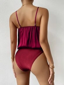 Allurite 前垂褶緞面吊帶連體衣 - 酒紅色 - 查看 2