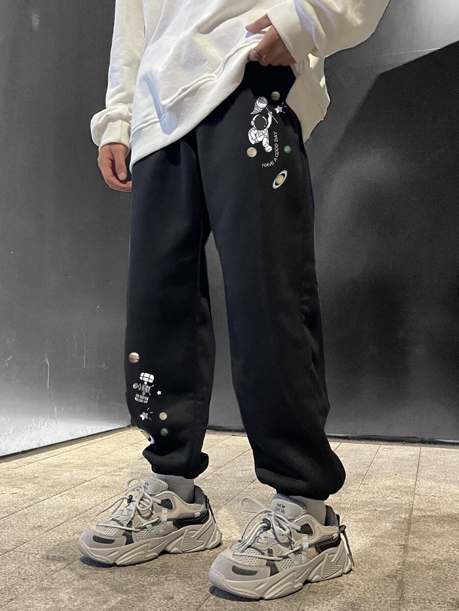 Manfinity Hypemode Men Cartoon & Letter Graphic Joggers - Black - View 1