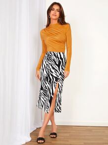 SHEIN Privé Solid Ruched Slim Tee - Brown - View 4