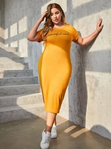 Mulvari 大碼字母圖案緊身連衣裙