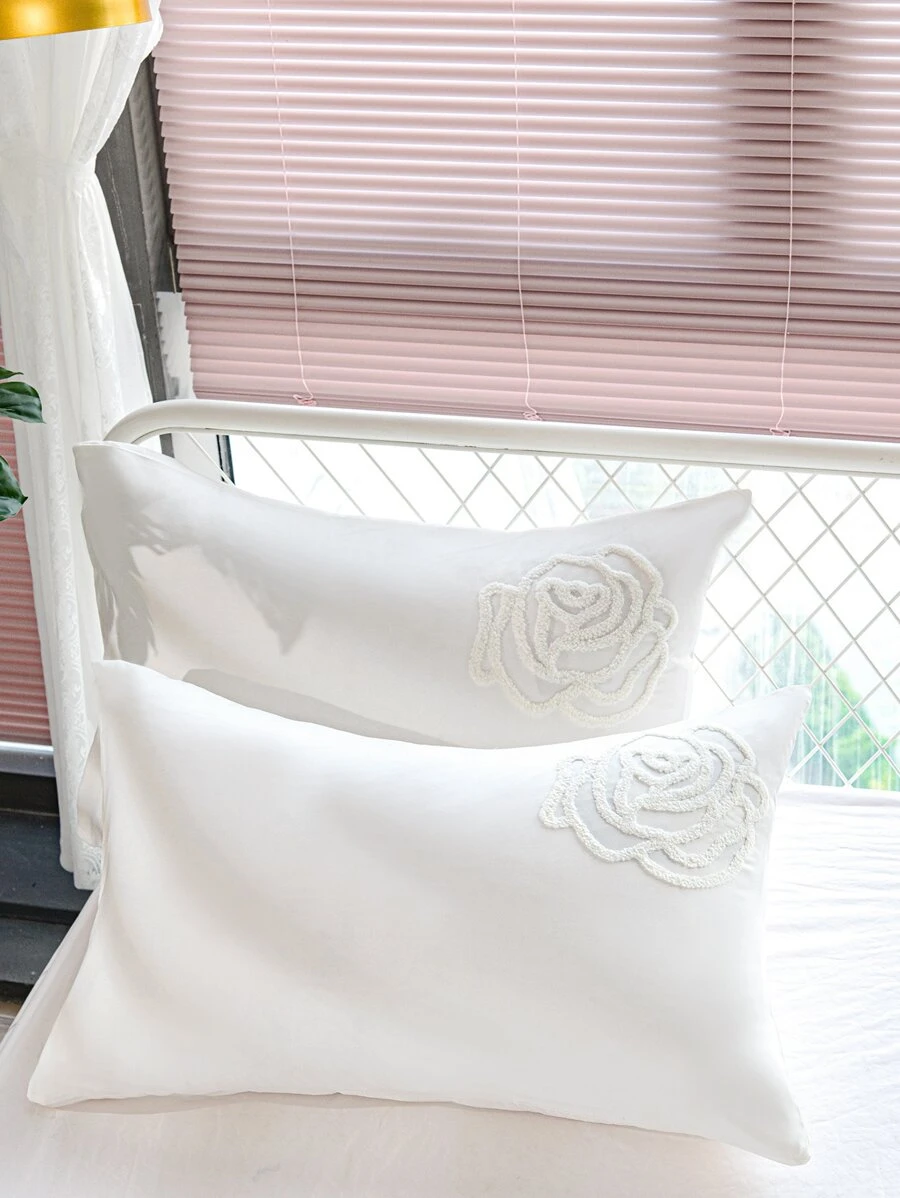 1對花卉圖案簇絨枕套不附帶枕芯 - 白色 - 查看 1