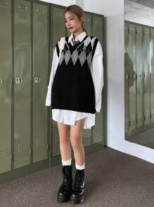 DAZY 1pc Letter Patched Argyle Pattern Sweater Vest Without Blouse - Black - View 2