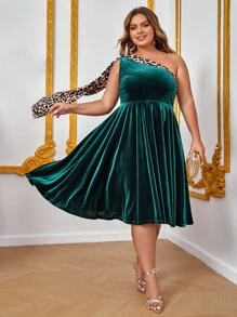 Retro Peaches Plus Leopard Print One Shoulder Velvet Dress - Dark Green - View 6