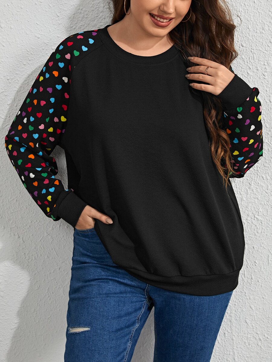 SHEIN LUNE 大碼愛心圖案插肩袖運動衫 - 黑色 - 查看 1