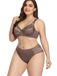 Set de lencería con encaje en contraste con aro