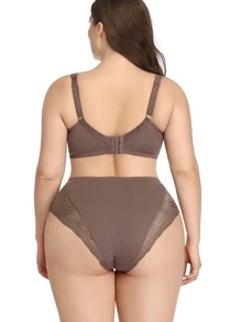 Set de lencería con encaje en contraste con aro