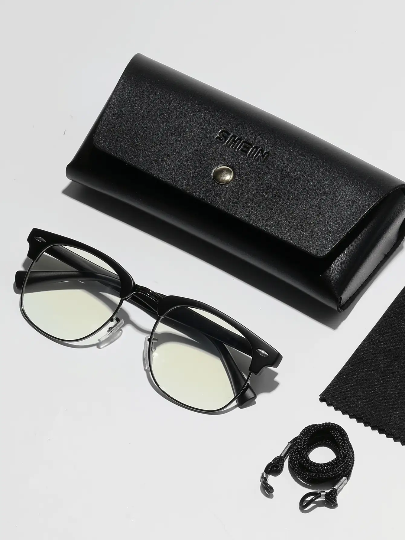 1 pieza Gafas clásicas de viaje con marco dorado de gelatina con mezcla de borde y decoración de tachuelas, lentes transparentes retro adecuadas para estudiantes que regresan al campus, con recubrimiento reflectante en la superficie de los lentes para bloquear la radiación. - Negro - Ver 2