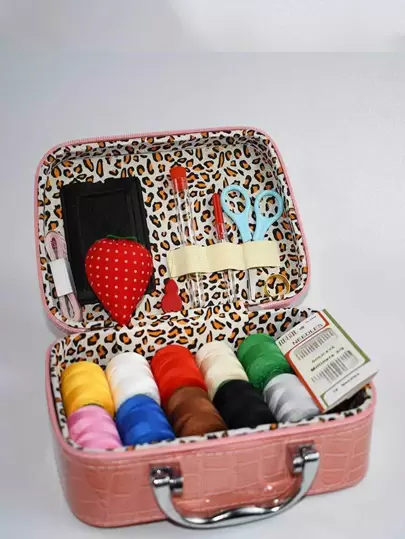 1 caja Set de coser portátil