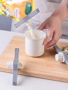 1pc Bag Sealing Clip With Pourer - Grey - View 2