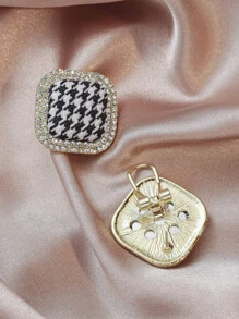 اقراط مسماري نمط مسنن بديكور حجر الراين