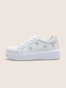 Floral Embroidered Lace-Up Front Skate Shoes, White Sporty Embroidered Flower Print Women's Casual Athletic Shoes - White - View 5