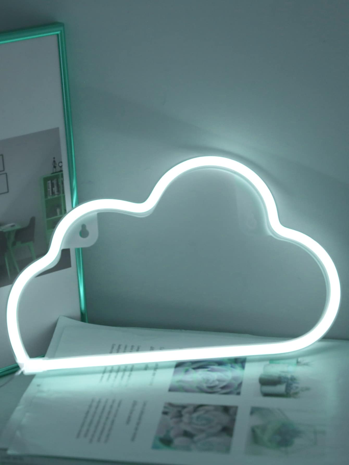 1 đèn neon hình đám mây LED có móc treo tường, đèn neon biển hiệu thiết kế hình đám mây dùng pin và USB, thích hợp để trang trí bàn, trang trí phòng ngủ, trang trí tường phòng trẻ em, trang trí tiệc cưới, trang trí ký túc xá sinh viên, trang trí phòng trò chơi, quà tặng sinh nhật cho bạn bè, quà tặng Giáng sinh