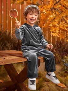 SHEIN 小男童袋鼠口袋連帽衫和運動褲 - 深灰色 - 查看 9