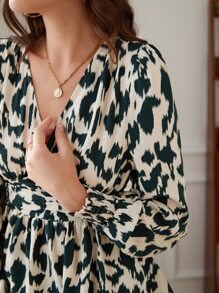 SHEIN Frenchy Surplice Neck Allover Print Peplum Top - Multicolor - View 2