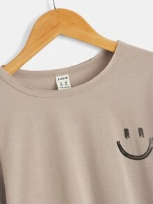 SHEIN Boys Expression Print Drop Shoulder Asymmetrical Hem Tee - Khaki - View 3