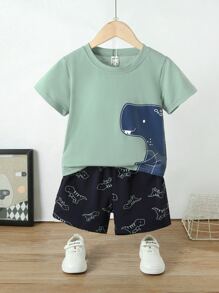 SHEIN 年轻男孩卡通恐龙 T 恤搭配运动短裤男童恐龙衣服男童短裤套装口袋男婴套装 - 彩色 - 查看 3