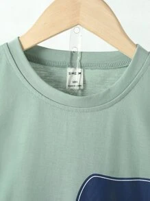 SHEIN 年轻男孩卡通恐龙 T 恤搭配运动短裤男童恐龙衣服男童短裤套装口袋男婴套装 - 彩色 - 查看 6