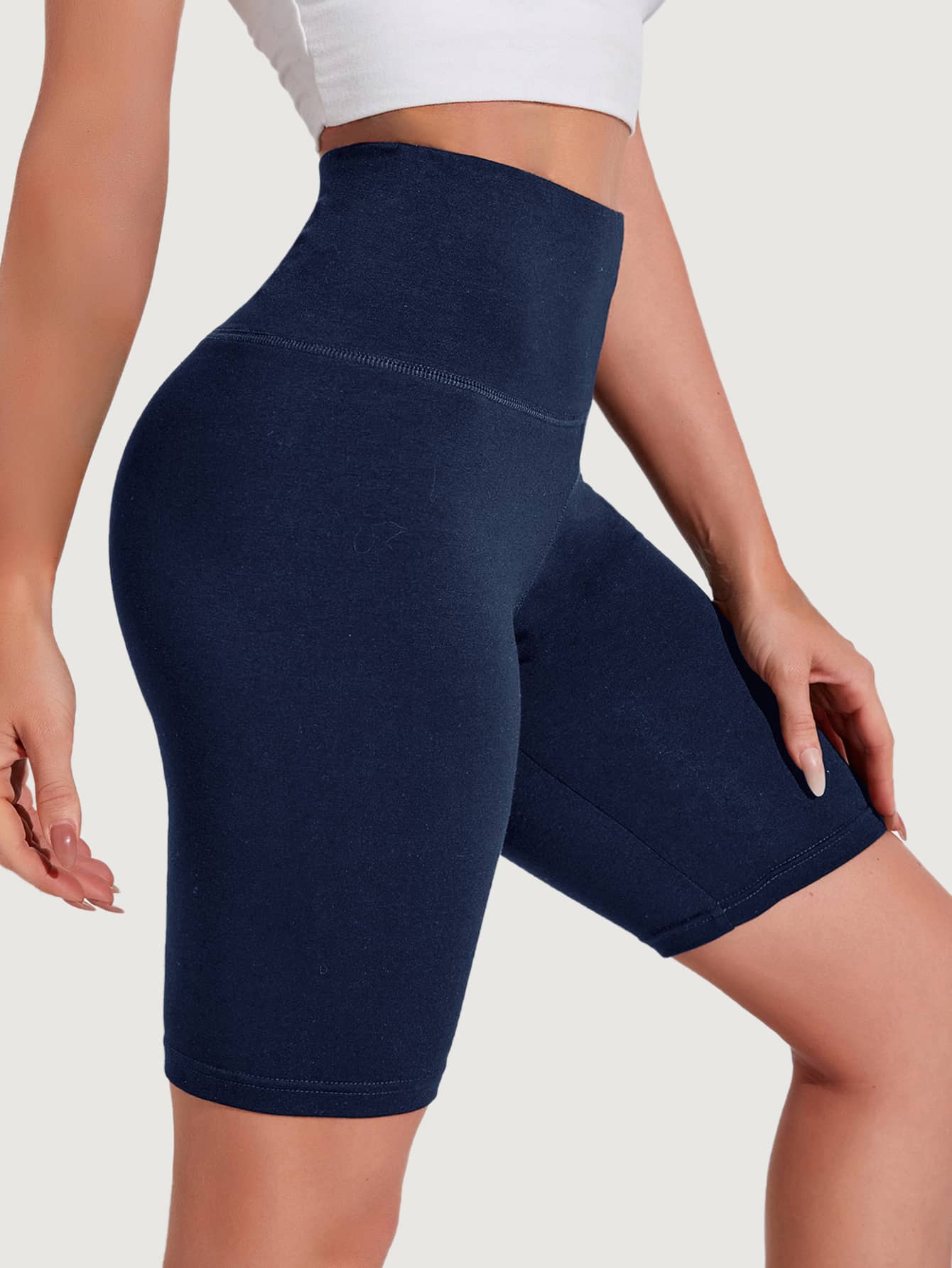 SHEIN BASICS 寬鬆腰帶摩托車褲短褲