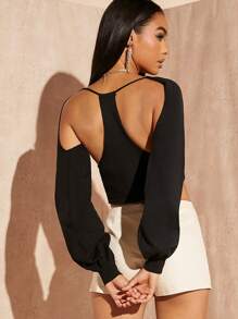 SHEIN BAE Maglione corto scavato nodo frontale