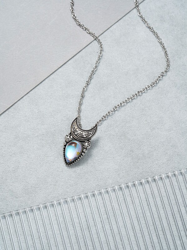 Fashionable and Popular Men Moon & Waterdrop Charm Necklace Alloy for