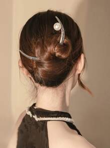 Faux Pearl Decor Moon Design Hair Pin - Nhiều màu - Xem 1