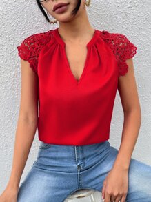 SHEIN Clasi Blusa con encaje en contraste de manga raglán - Rojo - Ver 4