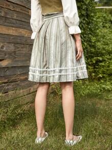 SHEIN 小碎花鏤空蕾絲花邊腰帶半身裙