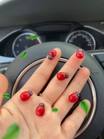 6入組瓢蟲設計車內裝飾品