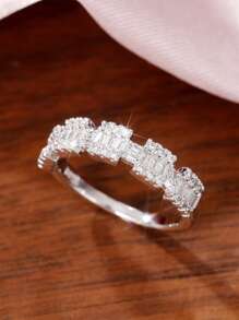 1枚优雅立方氧化锆戒指，情人节/婚礼送给女性的礼物 - 銀色 - 查看 2