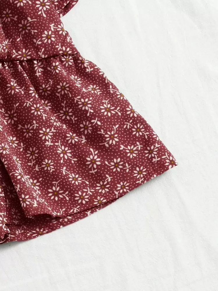 SHEIN LUNE Blouse à volants avec nœud à l'avant à fleurs marguerite pour vêtements du Nouvel An - Framboise - Voir 3
