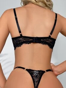 Classic Sexy Floral Lace O-ring Linked Underwire Thong Lingerie Set Without Liner - Black - View 3