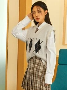 DAZY Patched Detail Drop Shoulder Shirt - White - View 4